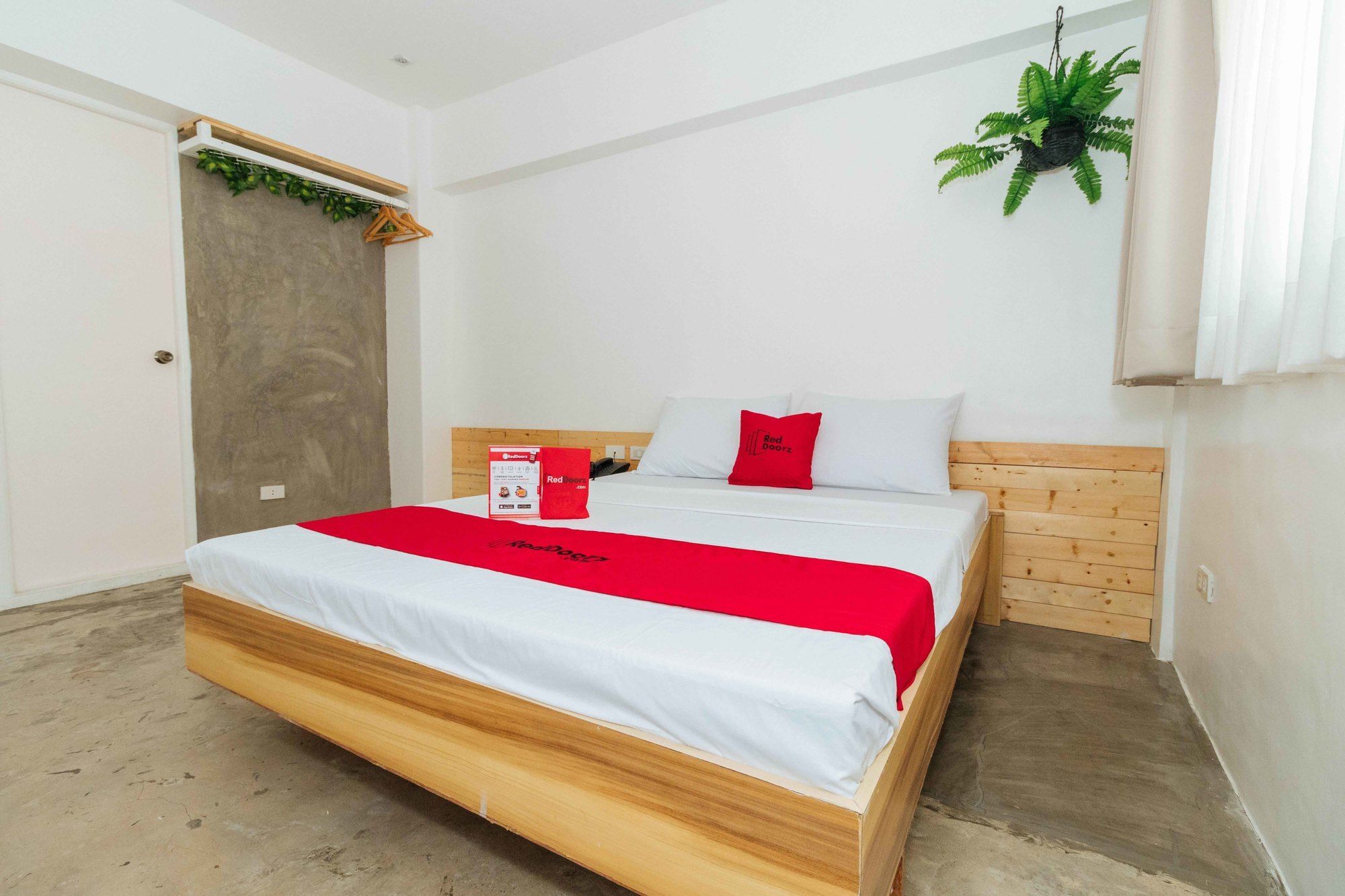 Reddoorz Plus @ Boni Avenue Mandaluyong Екстериор снимка